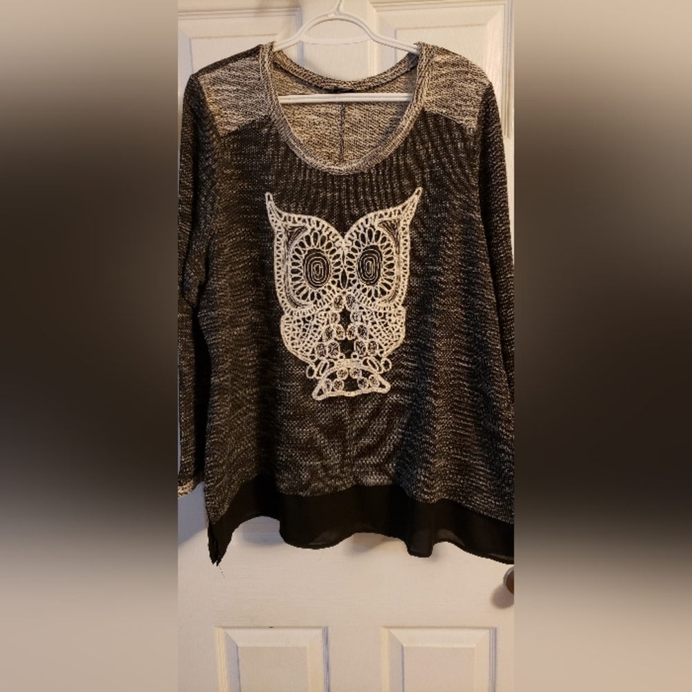 Avenue embroidered owl sweater 22/24(runs small)